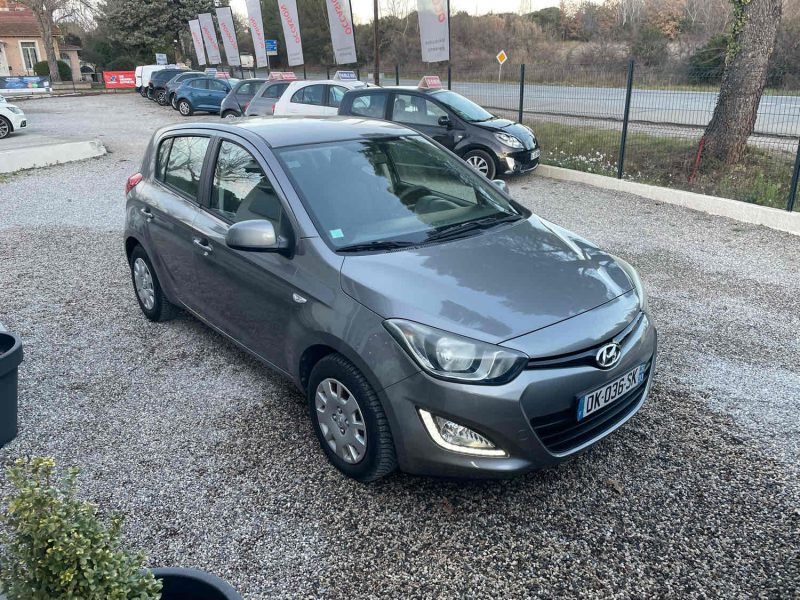 HYUNDAI i20 I 2014