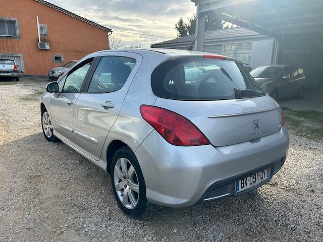 PEUGEOT 308 2011