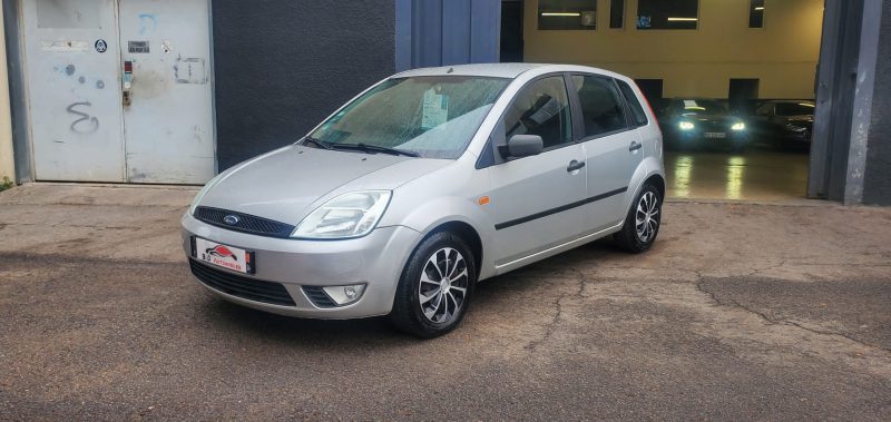 Ford Fiesta V 1.4l i 16V 80cv, *Peu kilométrés*, *idéale jeune conducteur*