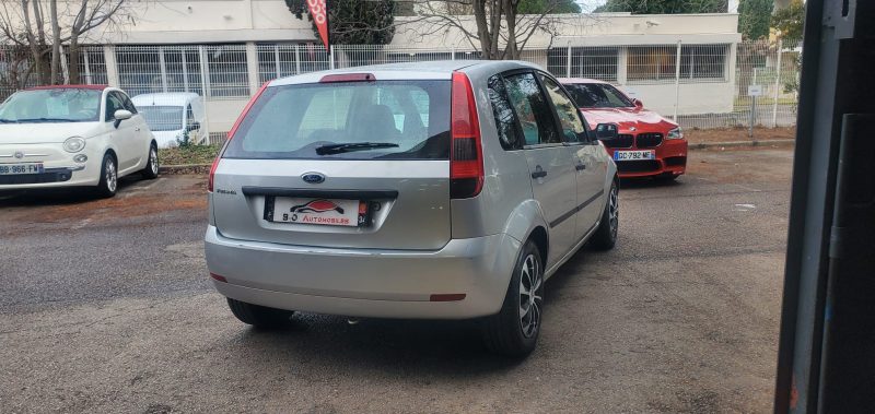 Ford Fiesta V 1.4l i 16V 80cv, *Peu kilométrés*, *idéale jeune conducteur*