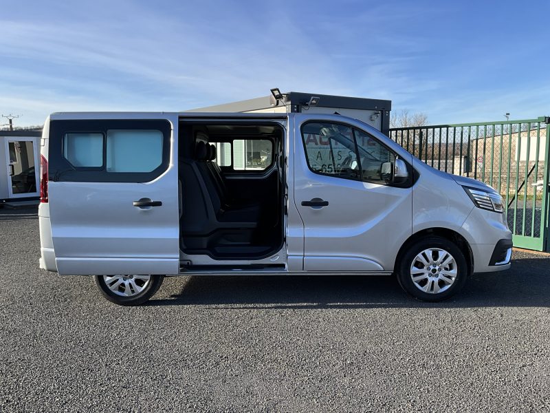 RENAULT TRAFIC 2024