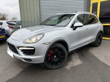 PORSCHE CAYENNE TURBO 500cv 2010