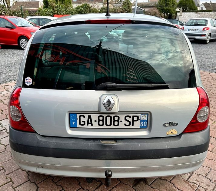 RENAULT CLIO 2004