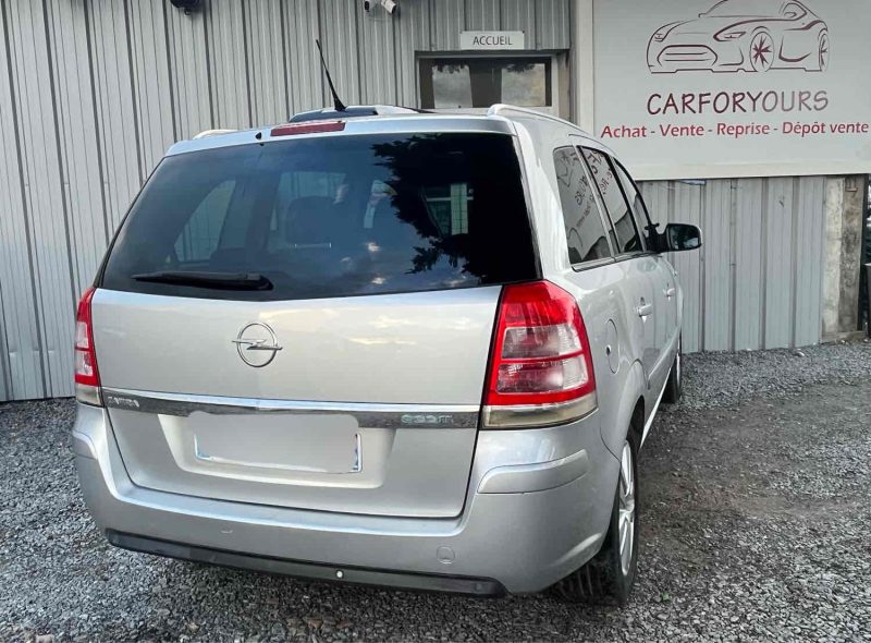 OPEL ZAFIRA FAMILY B 2011