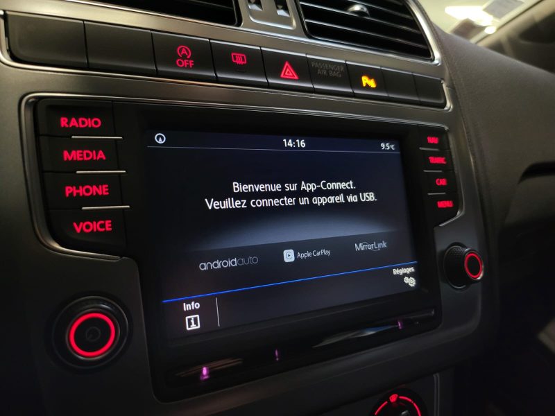 VOLKSWAGEN POLO V 1.2 TSI 16V 90cv ALLSTAR APPLE CARPLAY FULL ENTRETIEN VOLKSWAGEN