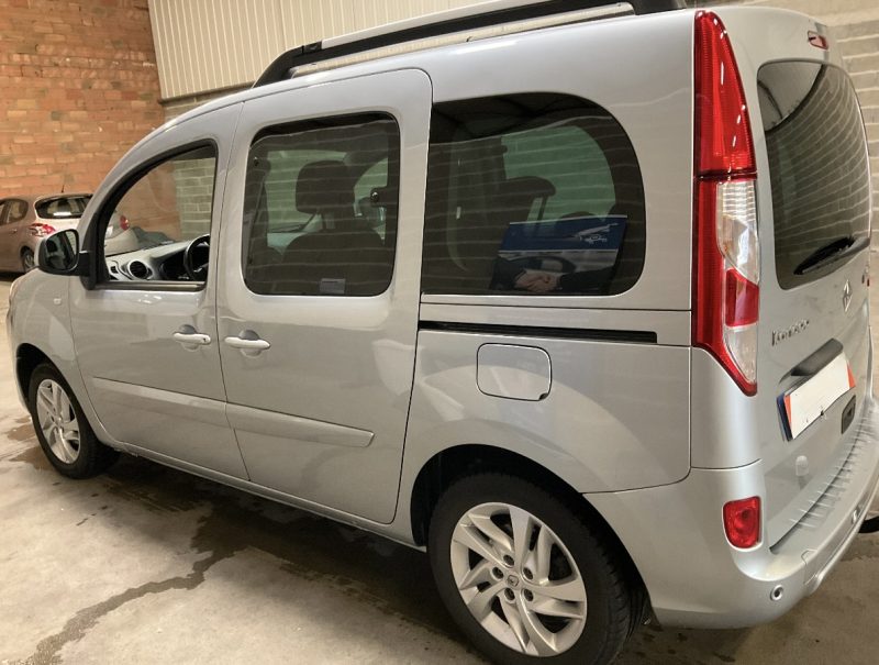 RENAULT KANGOO II PHASE 2 1.5 DCI 95 Cv 1ERE MAIN / 5 PLACES GPS ATTELAGE BLUETOOTH - GARANTIE 1 AN