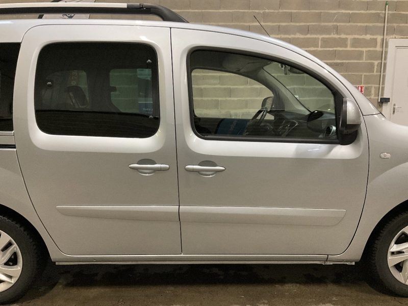 RENAULT KANGOO II PHASE 2 1.5 DCI 95 Cv 1ERE MAIN / 5 PLACES GPS ATTELAGE BLUETOOTH - GARANTIE 1 AN