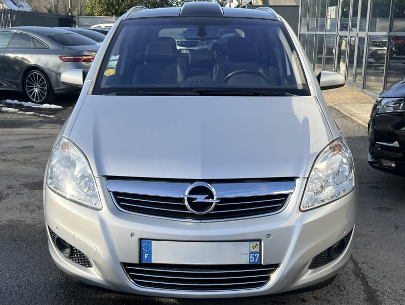 OPEL ZAFIRA II PHASE 2 COSMO PACK 1.8 ECOTEC 140 Cv 7 PLACES / TOIT PANORAMIQUE - GARANTIE 1 AN