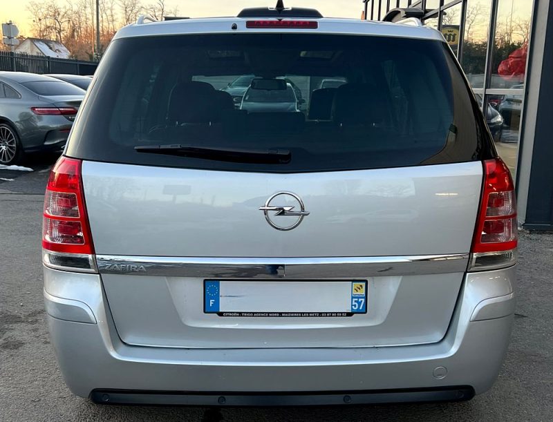 OPEL ZAFIRA II PHASE 2 COSMO PACK 1.8 ECOTEC 140 Cv 7 PLACES / TOIT PANORAMIQUE - GARANTIE 1 AN