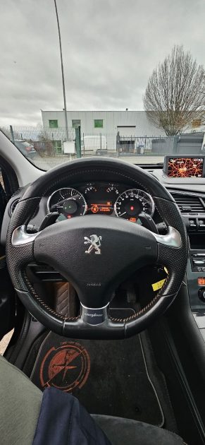 PEUGEOT 3008 1.6HDI 115CH CROSSWAY/AUTOMATIQUE