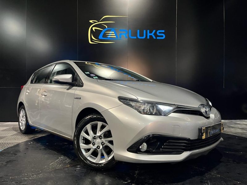 TOYOTA AURIS 1.8 hybride 136 cv HATCHBACK CAMERA / REGULATEUR / LIMITEUR