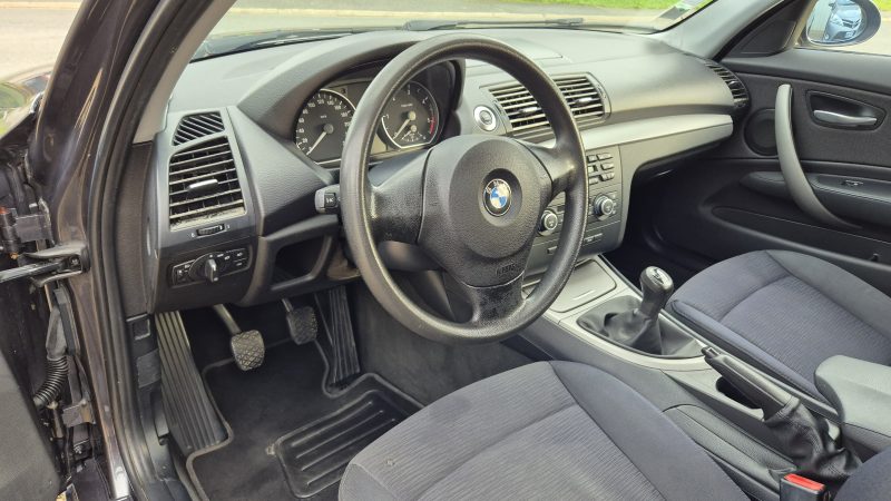 BMW SERIE 1 118d 143 ch PREMIERE 5P