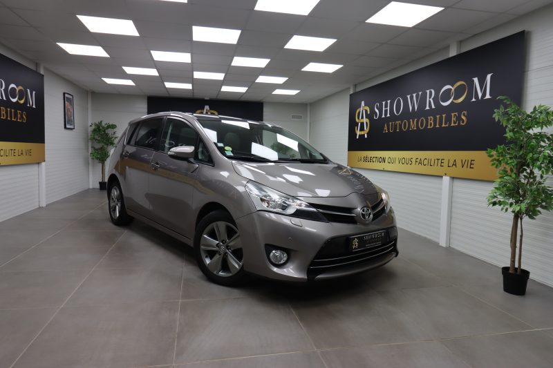 TOYOTA VERSO 2015