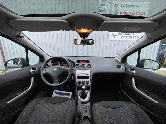 PEUGEOT 308 2009