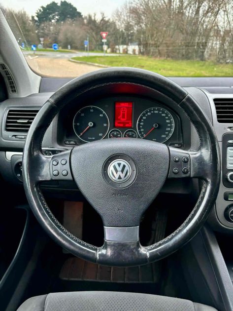 VOLKSWAGEN GOLF V 1.9 TDI 105 CONFORTLINE GARANTIE 6