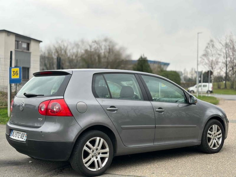 VOLKSWAGEN GOLF V 1.9 TDI 105 CONFORTLINE GARANTIE 6