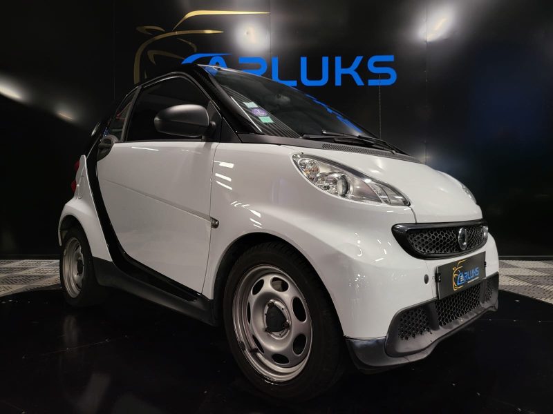 SMART FORTWO Coupé 2014 1.0 61cv BOITE SEQUENTIELLE / CLIM / GPS TACTIL / BLUETOOTH MUSIC TEL