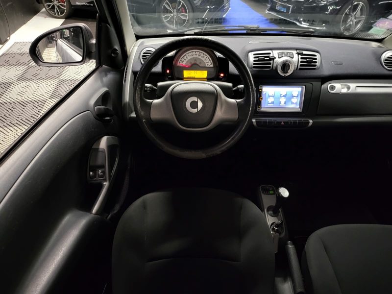 SMART FORTWO Coupé 2014 1.0 61cv BOITE SEQUENTIELLE / CLIM / GPS TACTIL / BLUETOOTH MUSIC TEL