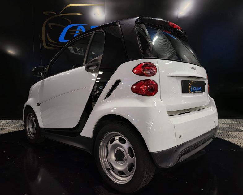 SMART FORTWO Coupé 2014 1.0 61cv BOITE SEQUENTIELLE / CLIM / GPS TACTIL / BLUETOOTH MUSIC TEL