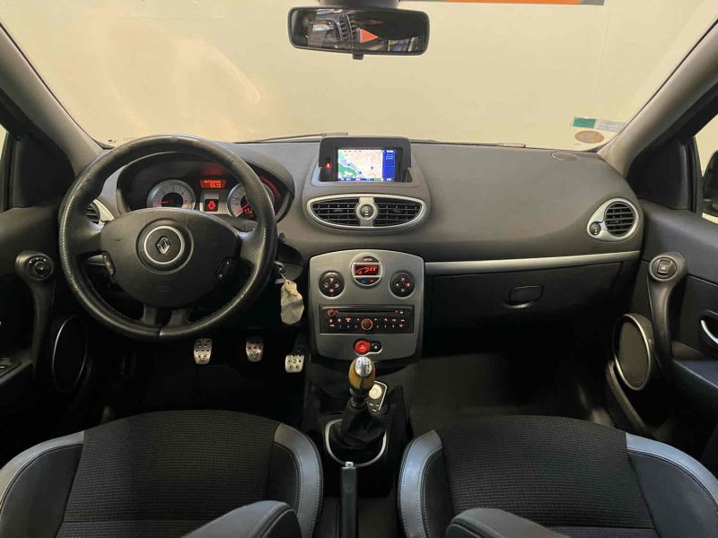 RENAULT CLIO III 2010