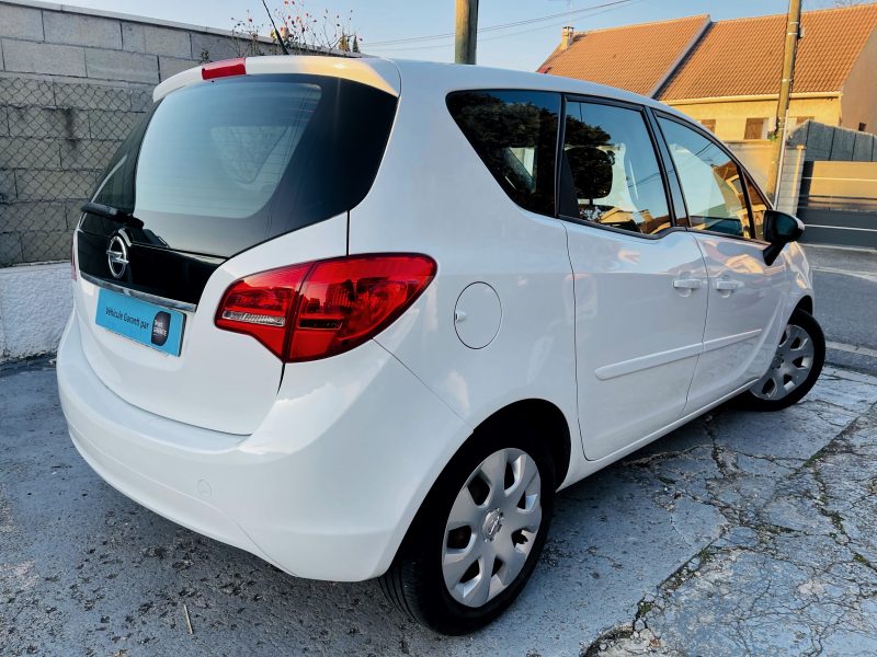 OPEL MERIVA B  2012