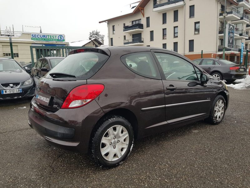 PEUGEOT 207 1.4i 75CV URBAN MOVE