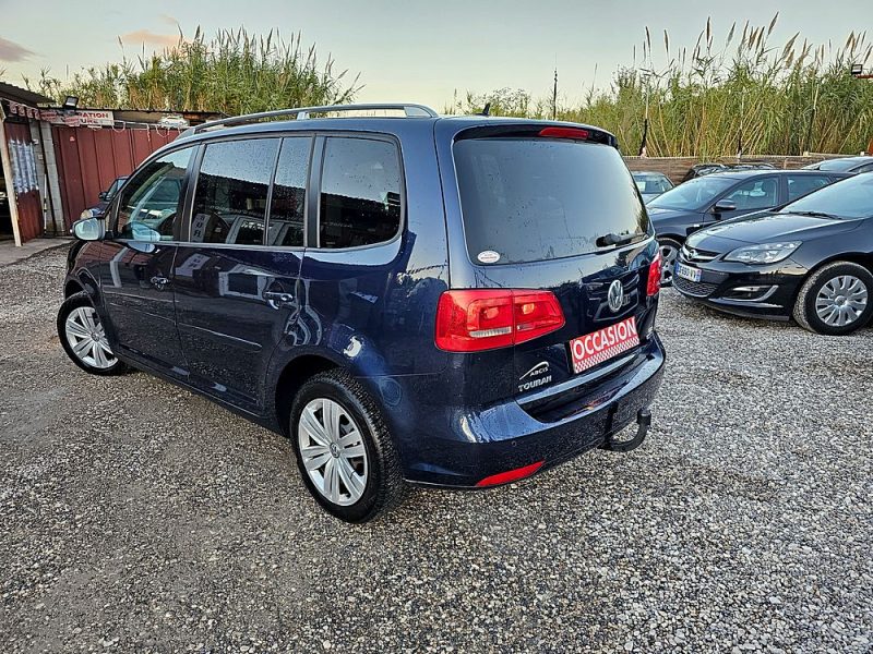 VOLKSWAGEN TOURAN 2010