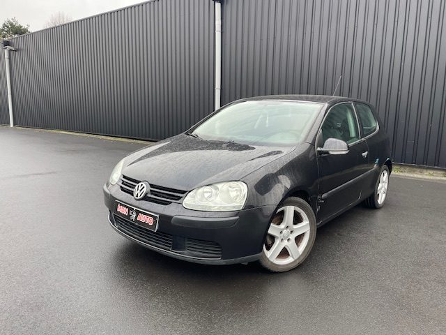 VOLKSWAGEN GOLF 2005