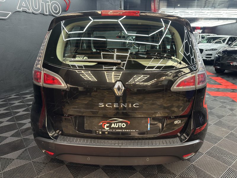 RENAULT SCÉNIC III 2012