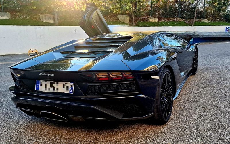 LAMBORGHINI AVENTADOR Coupé 2018