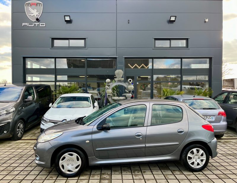 PEUGEOT 206+ 1.4E 75CH TRENDY