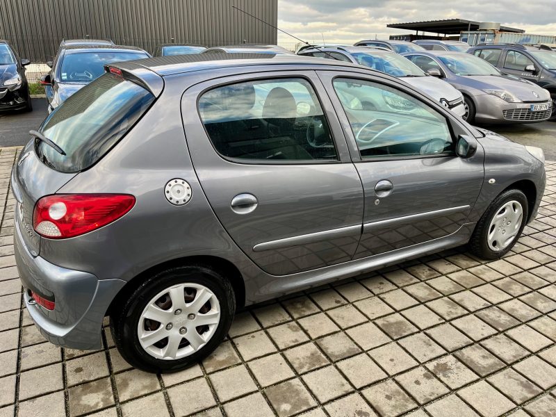 PEUGEOT 206+ 1.4E 75CH TRENDY