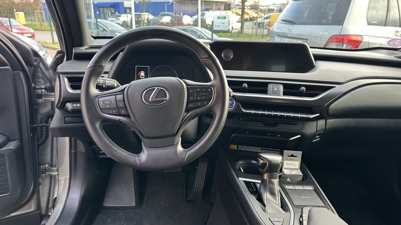 LEXUS UX250H PHASE 2 LUXE