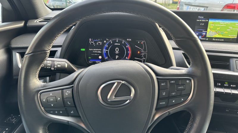 LEXUS UX250H PHASE 2 LUXE