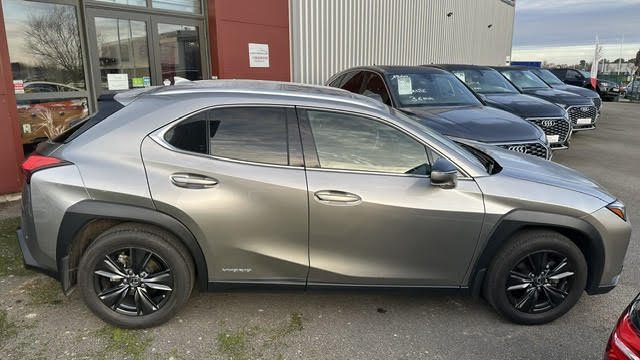 LEXUS UX250H PHASE 2 LUXE