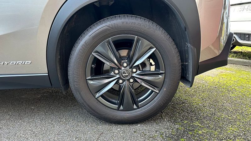 LEXUS UX250H PHASE 2 LUXE