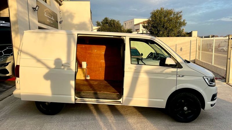 VOLKSWAGEN TRANSPORTER T6 Camionnette 2017