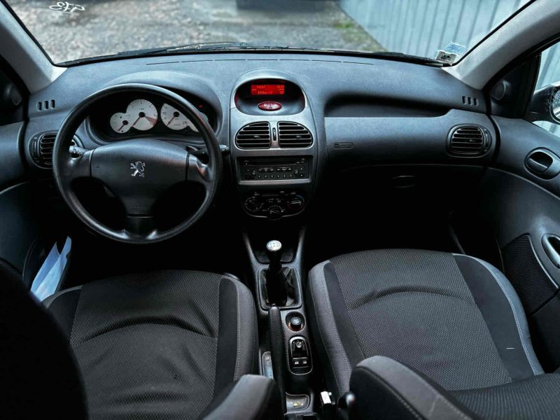 PEUGEOT 206 2008