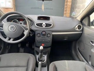 RENAULT CLIO 2011