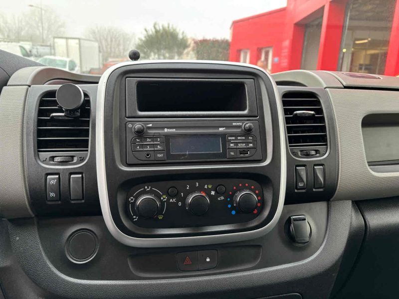 RENAULT TRAFIC III Camionnette 2019