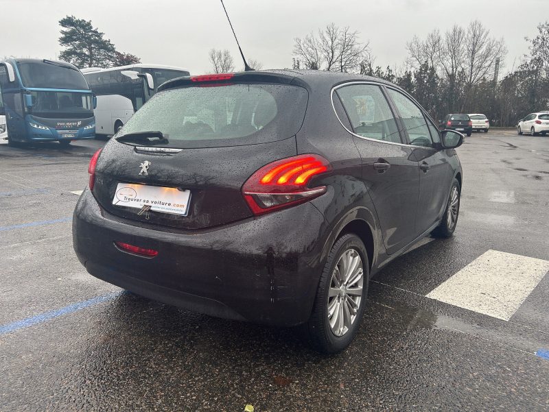 PEUGEOT 208 ALLURE 1.2 L PURE TECH 110 ch