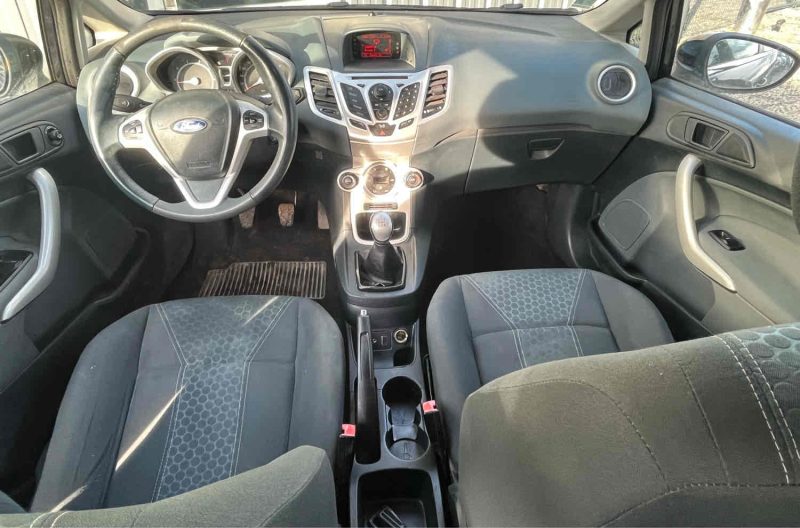 FORD FIESTA VI 2009