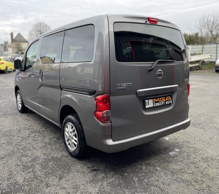 NISSAN NV200 