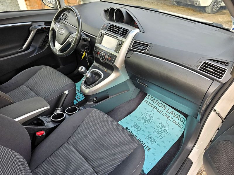 TOYOTA VERSO PHASE 2 1,6 D4-D 112 CH SKYVIEW 