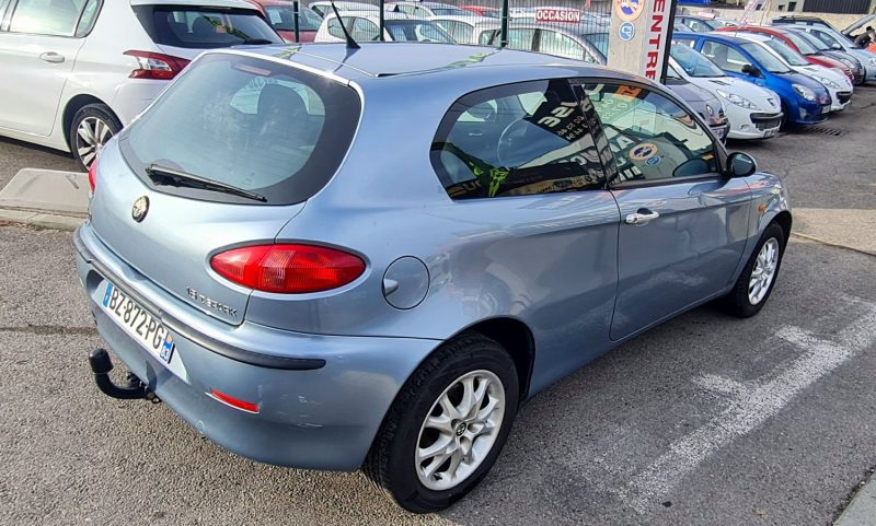 ALFA ROMEO 147 2001