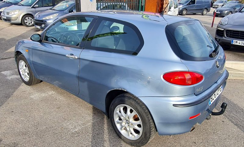 ALFA ROMEO 147 2001