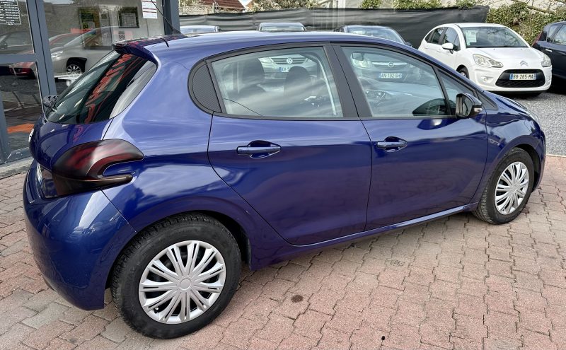 PEUGEOT 208 I 1.2L i Acces 68cv / REVISER_GARANTIE