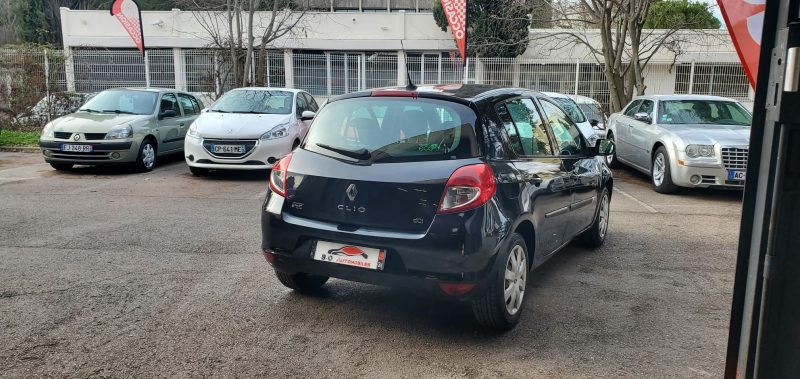 Renault Clio III 1.5l Dci 75cv Tomtom phase 2, *Idéale jeune conducteur