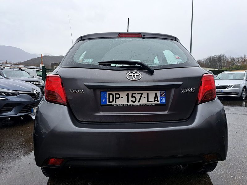 TOYOTA YARIS 2015