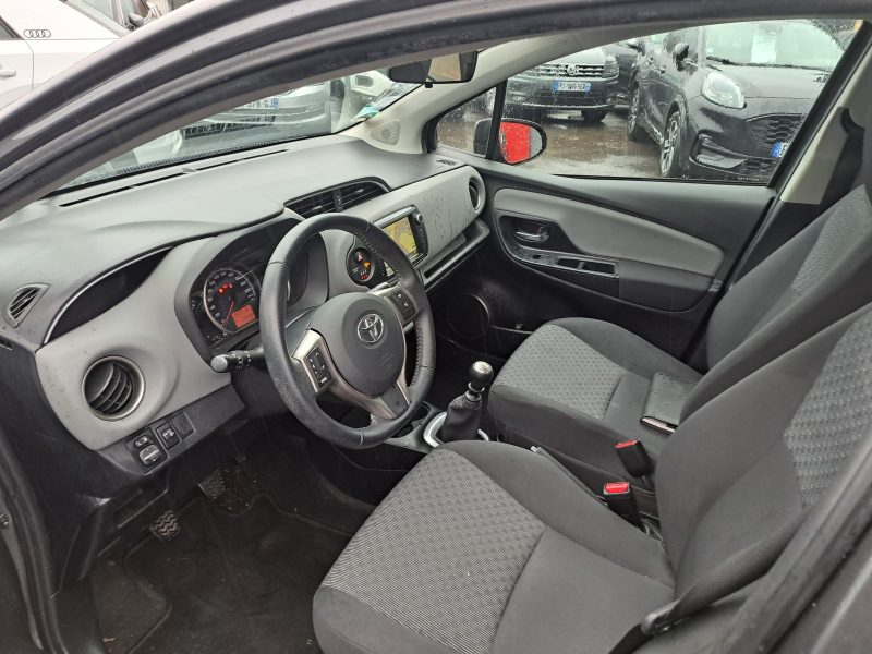 TOYOTA YARIS 2015